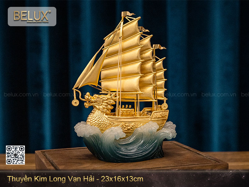 Mô hình thuyền kim long vạn hải dát vàng&nbsp;